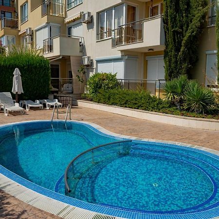 Menada Belle View Apartments Sveti Vlas Buitenkant foto