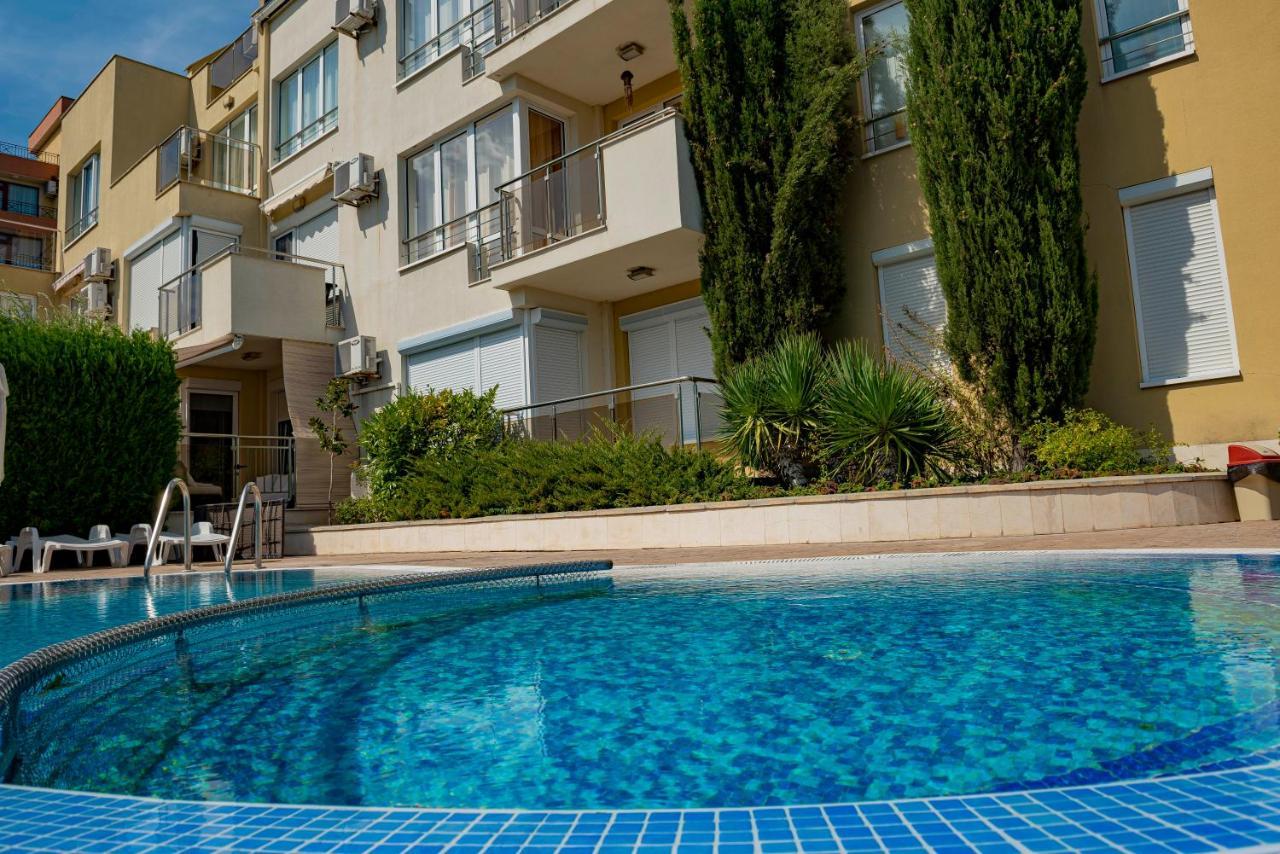 Menada Belle View Apartments Sveti Vlas Buitenkant foto