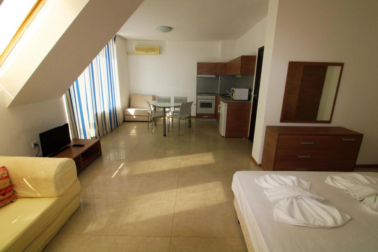 Menada Belle View Apartments Sveti Vlas Buitenkant foto