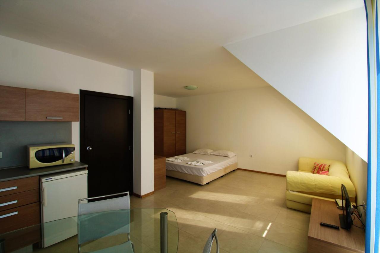 Menada Belle View Apartments Sveti Vlas Buitenkant foto