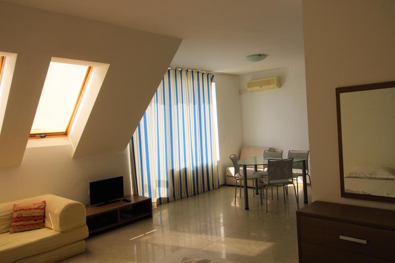 Menada Belle View Apartments Sveti Vlas Buitenkant foto