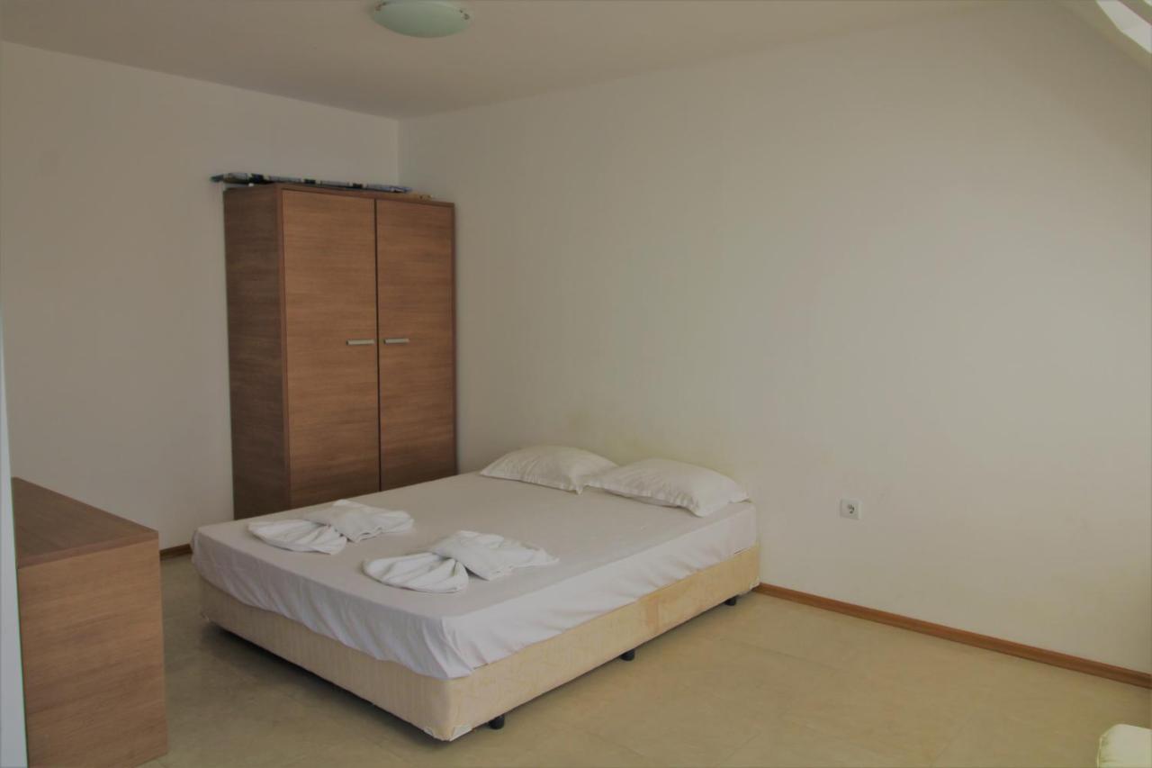 Menada Belle View Apartments Sveti Vlas Buitenkant foto