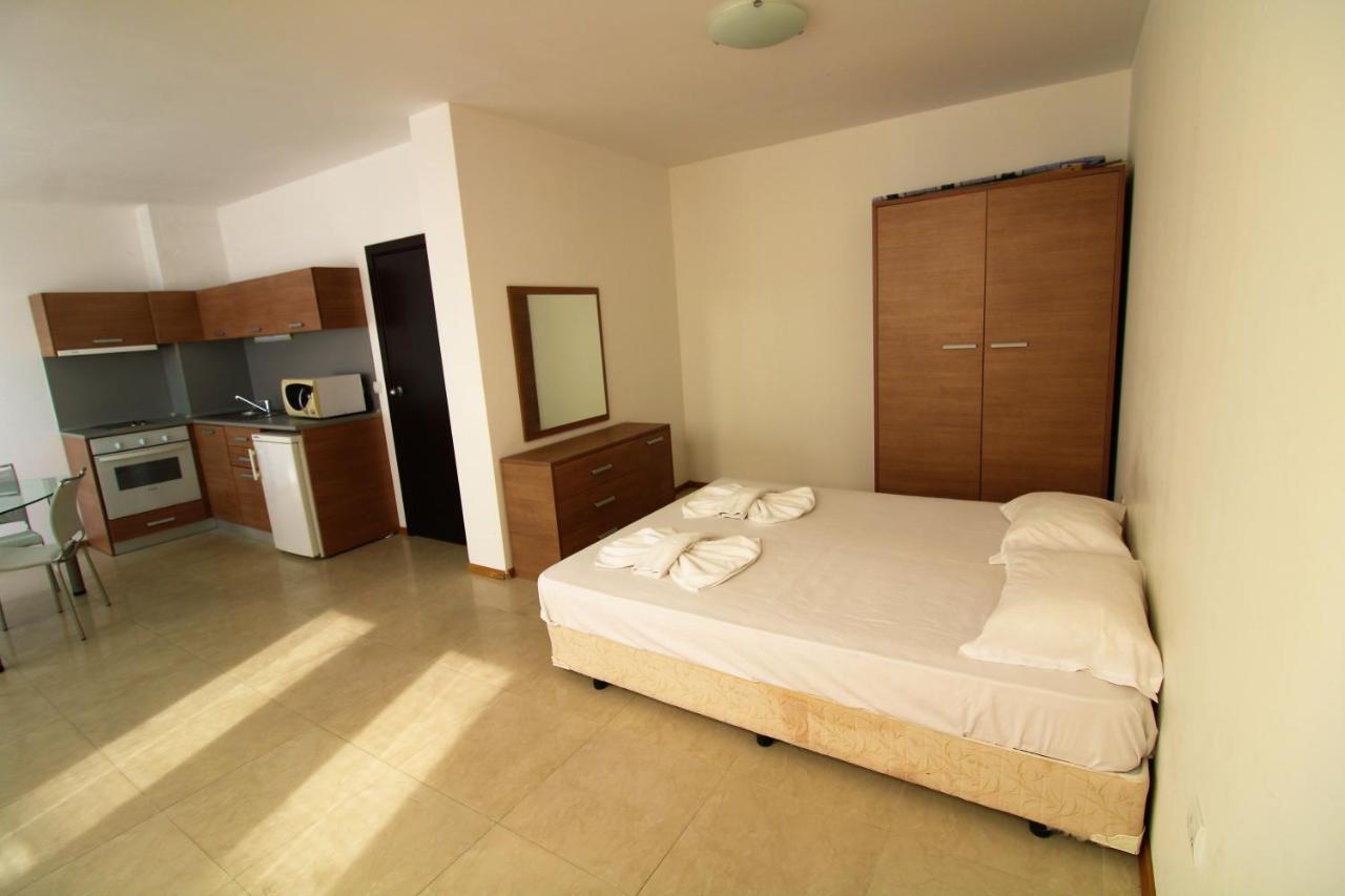 Menada Belle View Apartments Sveti Vlas Buitenkant foto