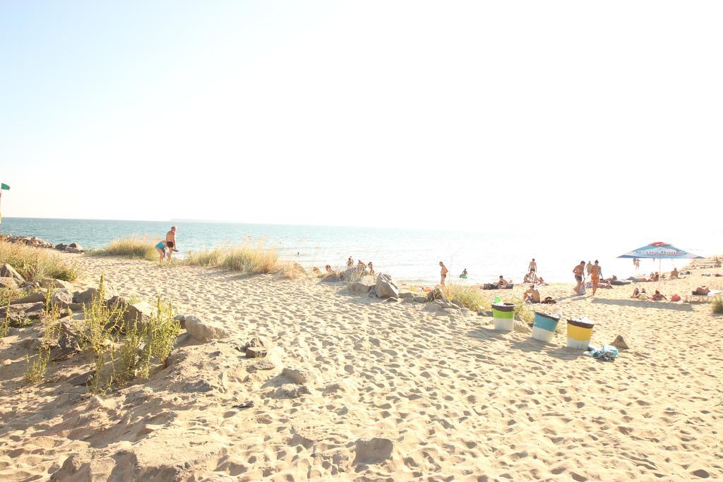 Menada Belle View Apartments Sveti Vlas Buitenkant foto