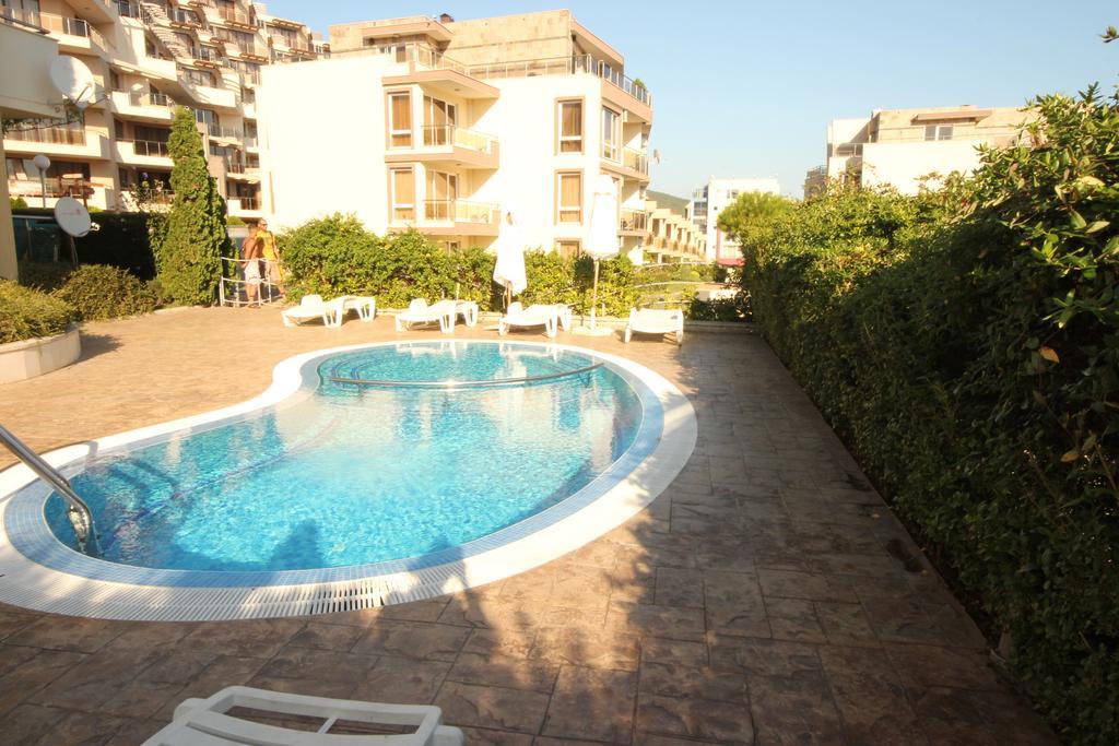 Menada Belle View Apartments Sveti Vlas Buitenkant foto